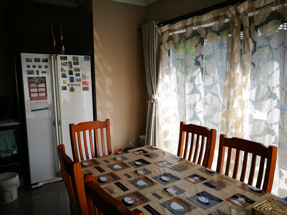 אוקלנד Monique'S Rose Room Prvt Bthrm Ac Tv מראה חיצוני תמונה
